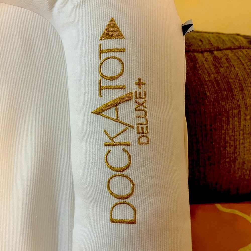 Dockatot deluxe+